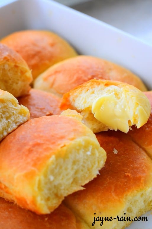 dinner rolls