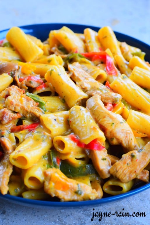 plate-of-creamy-pasta